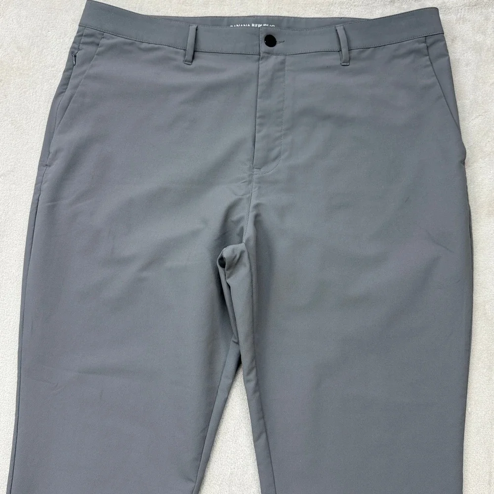 Banana Republic Core Temp Chino Pants Mens 40x30 Gray Tech Performance Trouser‎